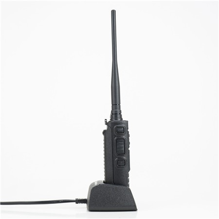 BÆRBAR VHF/UHF-RADIOSTATION PNI P15UV