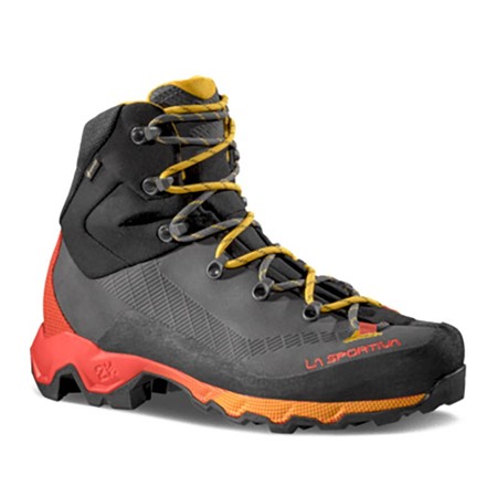 Calzado Para Hombre La Sportiva Aequilibrium Trek Gtx - Carbono/Amarillo