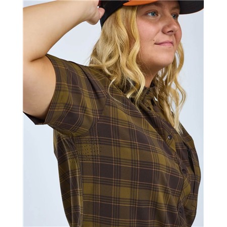CHEMISE MANCHES COURTES FEMME PINEWOOD ABISKO TREKKING S/S - D.OLIVE/D.SANDSTONE