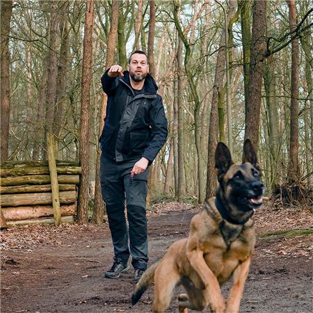 GEACĂ PENTRU BĂRBAȚI PINEWOOD DOG SPORTS 2.0 - NEGRU/ANTRACIT