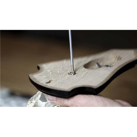 GRAMPOS DE FIXAÇÃO EUROHUNT CHEVREUIL