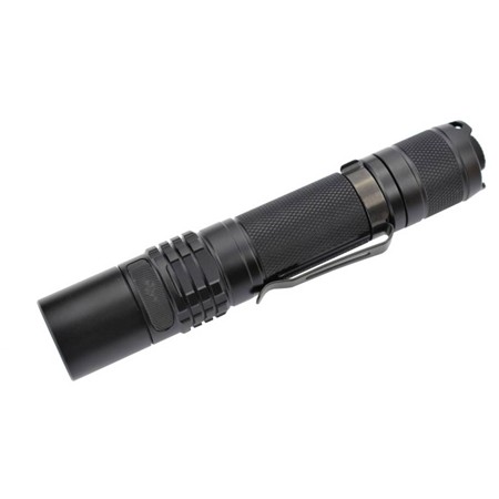 KOMPAKT TAKTISK LOMMELYGTE FENIX UC35 V2.0 2018 1000 LUMENS