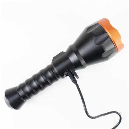LAMPE TORCHE PNI ADVENTURE F550 CRYSTAL PORT USB