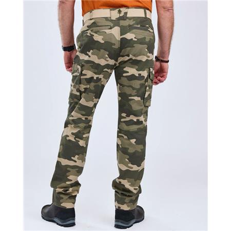 PANTALON PENTRU BĂRBAȚI PINEWOOD VÄRNAMO SERENGETI - KHAKI CAMUFLAJ