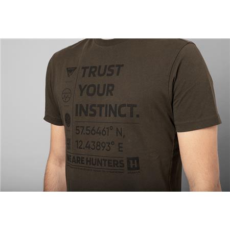 T-SHIRT MĘSKI Z KRÓTKIM RĘKAWEM HARKILA INSTINCT S/S - BRĄZOWY