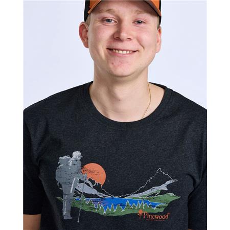 TRICOU CU MÂNECI SCURTE PENTRU BĂRBAȚI PINEWOOD FINNVEDEN RECYCLED OUTDOOR - ANTRACIT/SUNSET - PACHET DE 3