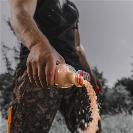 WILD BOAR ATTRACTANT BLACK FIRE NORDIC LINE - FARM